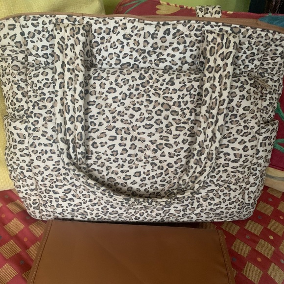 NWT BEIS x Elsa Hosk Quilted Tote Diaper Bag in Wild Child Animal Print - Picture 9 of 13